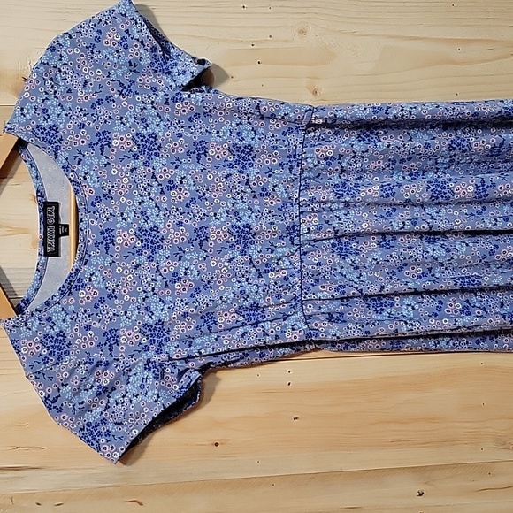 Dress and matching coat - Picture 2 of 2